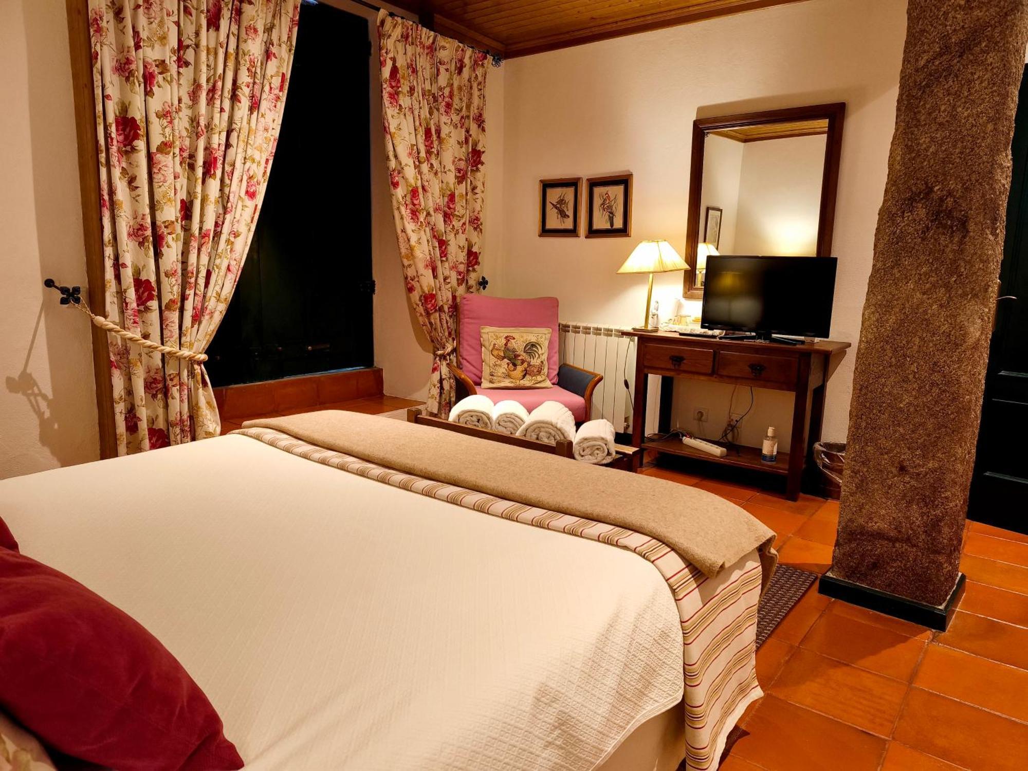 Bed and Breakfast Casa De Santa Ana Da Beira Сейя Экстерьер фото
